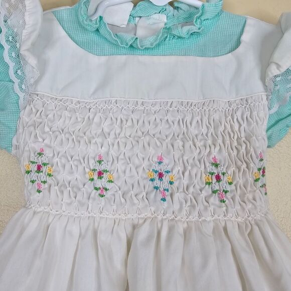 Polly Finders vintage smocked floral apron dress with ruffle shoulders size 3t - Picture 4 of 7